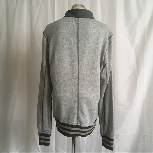 Men’s Lululemon sweater - Picture 3 of 8